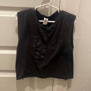 Black crop top workout shirt